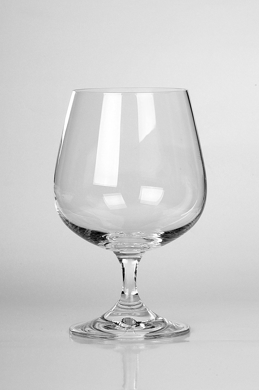drink, drinking, wine, liquid, half, crystal, cool, row, drinking beer, glass, beer glasses, blank, empty glass, quality drink, glass glass, food drink, alcohol, transparent, current photo, design